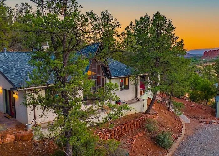 Walk 2 Trails! Pet Friendly! Stunning Views! Sedona
