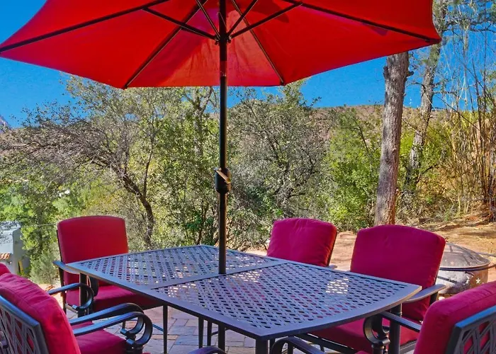 Walk 2 Trails! Pet Friendly! Stunning Views! Holiday home Sedona